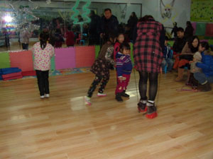 啟樂園圣誕節慶?；顒?/></div>
        <div   id=